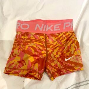 Girls Nike pro bike shorts